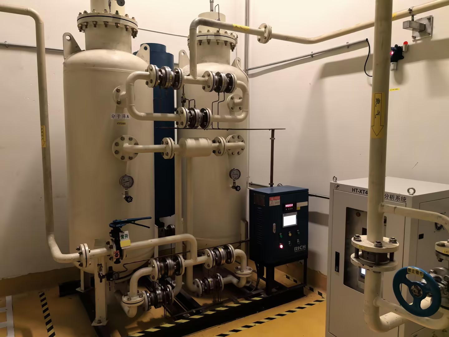 食品生產(chǎn)線上的給力伙伴，瑞氣制氮機(jī)穩(wěn)定運(yùn)行9年，品質(zhì)典范